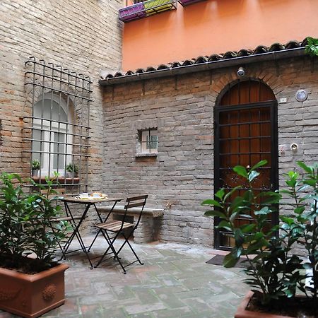 Oberdan Apartment Bologna Exteriör bild