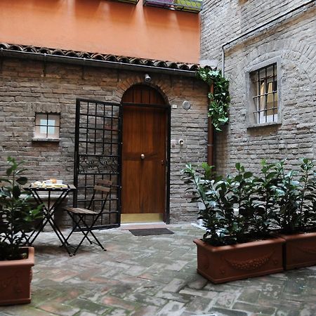Oberdan Apartment Bologna Exteriör bild